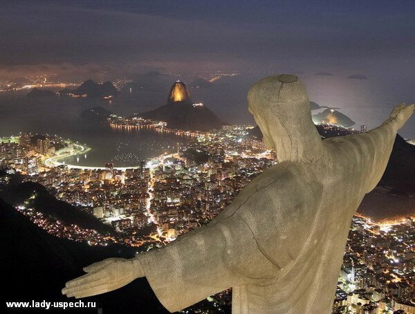 Статуя Христа-Искупителя в Бразилии