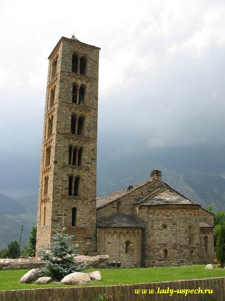 Испанские Пиренеи. Долина Валь де Баи. Древняя романская церковь