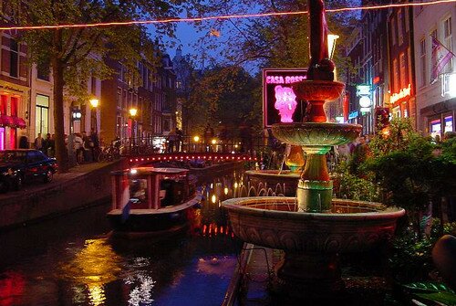 Город Амстердам Квартал красных фонарей