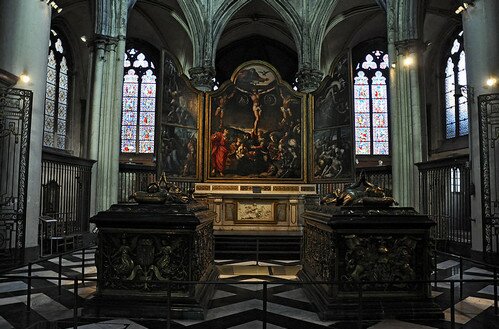 гробницы Карла Смелого и Марии Бургундской в Брюгге